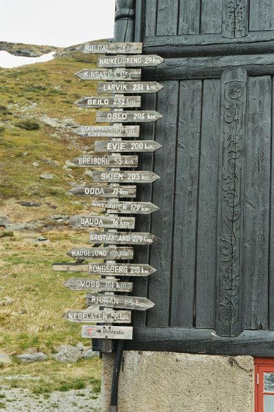 2003060319 E134 roldal